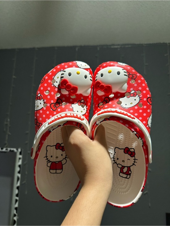 Hello Kitty Shoes - Red Hello Kitty Polka Dot Clogs With Charms